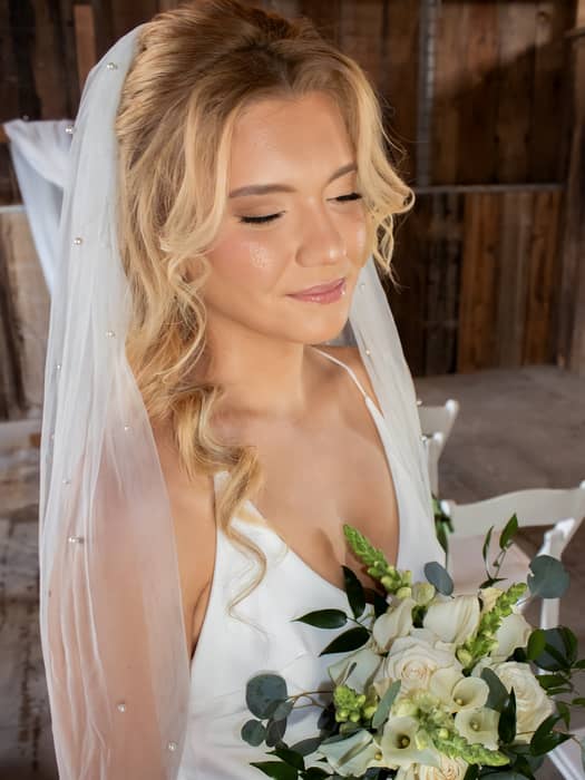 Photos captured by @lillijamesphotography_ during our styled wedding shoot!! So so grateful to be in this industry and meet the most amazing people!💕
Styled Wedding Photoshoot
Venue: @rooted.in.season
Wedding Coordinator: @covenantweddings.ca
Florals: @lougentilesflowerbasket
Hair: @qtbeautystudeo
Content Creator: @_moments_by_morgan
Photographer: @lillijamesphotography_
Videographer: @jef_photography11
Rentals: @chinacabinet_rentals
Model: @chelseyshockleyy
#weddingmakeupartist #bridalmakeupartist #californiamakeupartist #bridalmakeup #bridalmakeupinspo