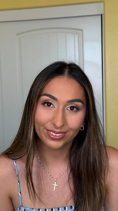 Bridal Trial Diaries Pt 1! ft. @avaaguilar_ !
Walkthrough of my most recent bridal trial, I learned a lot and was able to work some new techniques into this look! So honored to have this wonderful job and make my brides feel beautiful :)
#californiamakeupartist #bridalmakeupartist #makeupvlog #bridaltrial #makeuptrial